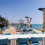 Apartment трехкомнатные в жилом комплексе Caesar F14 Flat4 *